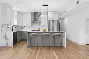 21B Kent Ct, Somerville, MA 02143 - Photo 1