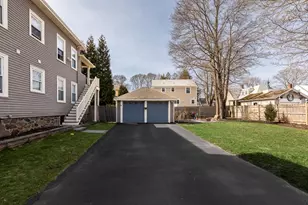 26 Cedar St, Marblehead, MA 01945 - Photo 3