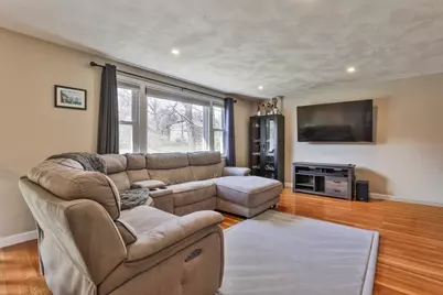 26 Clover Hill Drive, Chelmsford, MA 01824 - Photo 9