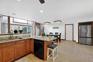 67 Amherst Rd, South Hadley, MA 01075 - Photo 5