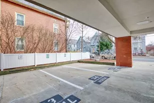 65 Beacon St, Somerville, MA 02143 - Photo 15