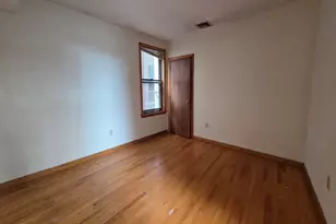 3 Holden Ct, Boston, MA 02109 - Photo 11