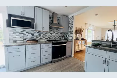 24 Old Feeding Hills Rd, Westfield, MA 01085 - Photo 5