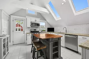 15 Haslet St, Boston, MA 02313 - Photo 9