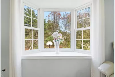 8 Villanova Dr, Westford, MA 01886 - Photo 5