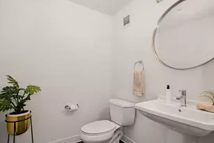 1 Earhart St, Cambridge, MA 02141 - Photo 15