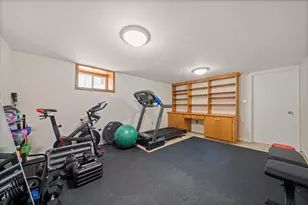 25 Hobart Ave, Braintree, MA 02184 - Photo 17