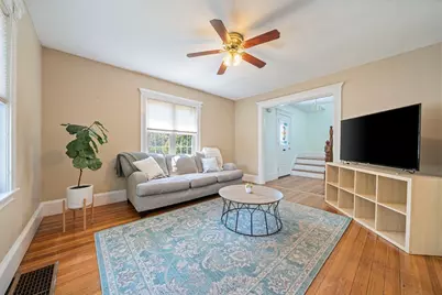 25 Hobart Ave, Braintree, MA 02184 - Photo 7