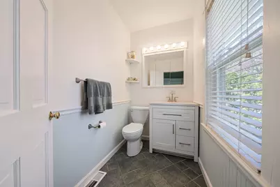 25 Hobart Ave, Braintree, MA 02184 - Photo 9