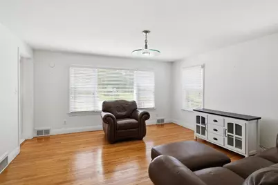 22 Rosedale Ave, Springfield, MA 01128 - Photo 7