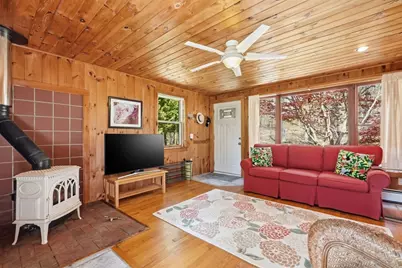 571 W. Pelham Road, Shutesbury, MA 01072 - Photo 7