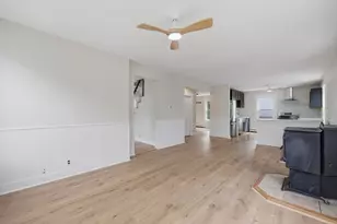 150 Washington St, Gardner, MA 01440 - Photo 9