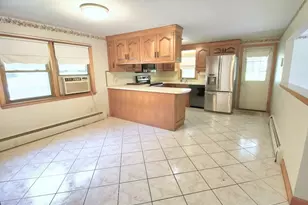 94 Leroy St, Fitchburg, MA 01420 - Photo 5
