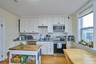 6 Bedford St, Somerville, MA 02143 - Photo 3