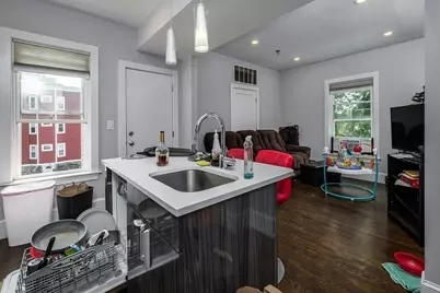 112-118 Glen Street #114, Somerville, MA 02145 - Photo 3