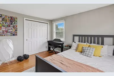 11 Roseanna Park Dr, Waltham, MA 02452 - Photo 25