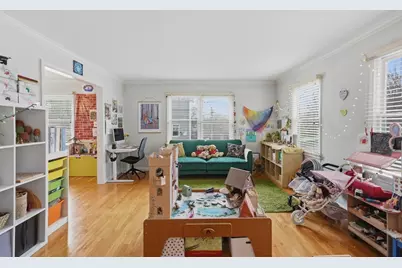 11 Roseanna Park Dr, Waltham, MA 02452 - Photo 19
