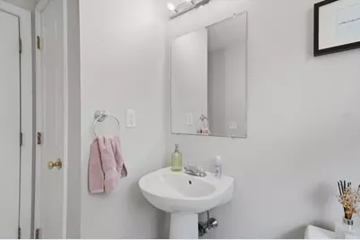 11 Roseanna Park Dr, Waltham, MA 02452 - Photo 31