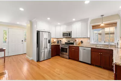 18 Hovey Street #18, Newton, MA 02458 - Photo 3