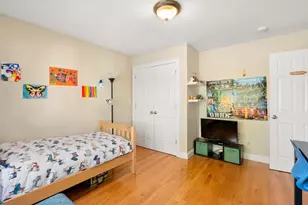 18 Hovey St, Newton, MA 02458 - Photo 23