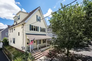 18 Chestnut St, Everett, MA 02149 - Photo 17