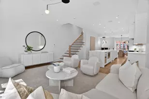559 E Broadway, Boston, MA 02127 - Photo 3