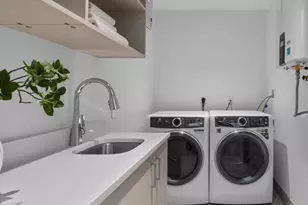 561 E Broadway, Boston, MA 02127 - Photo 29