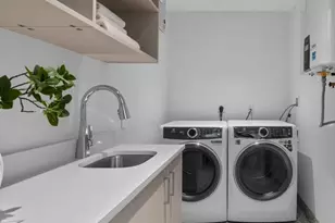 559 E Broadway, Boston, MA 02127 - Photo 29