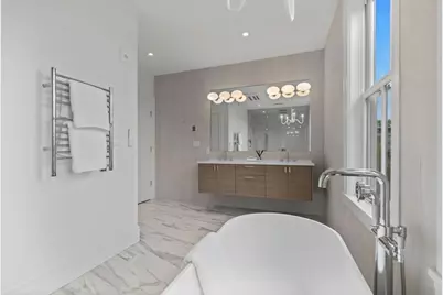 561 East Broadway, Boston, MA 02127 - Photo 19