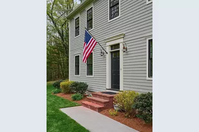 246 Hadley St, South Hadley, MA 01075 - Photo 3