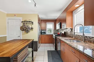 139 Sycamore St, Belmont, MA 02478 - Photo 7