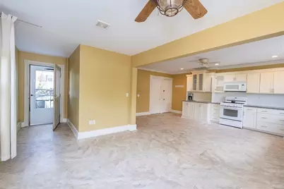 3 Lake Ave #3, Amesbury, MA 01913 - Photo 3