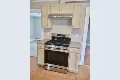 31 Edwards St #2F, Fitchburg, MA 01420 - Photo 5