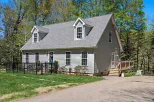 9 Lois Ln, Holland, MA 01521 - Photo 1