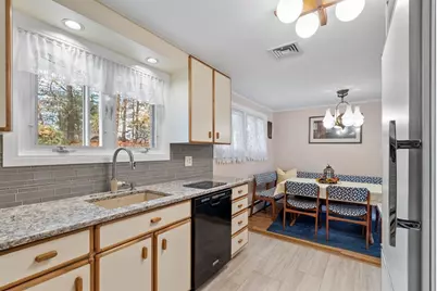 4 Anderson St, Peabody, MA 01960 - Photo 11