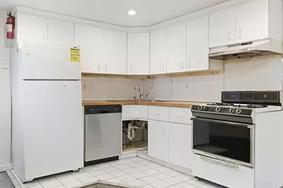29-31 Washburn Ave #1B, Cambridge, MA 01240 - Photo 5