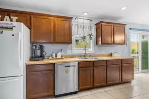 3 Dominique Dr, Webster, MA 01570 - Photo 9