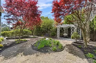 7 Sherman Pl, Winchester, MA 01890 - Photo 33