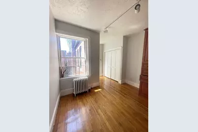 45 Garden St #7, Boston, MA 02114 - Photo 7
