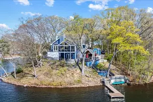 11 Sunset Ln, Shrewsbury, MA 01545 - Photo 1
