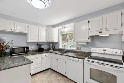38 Waltham Street, Woburn, MA 01801 - Photo 11