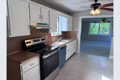 20 Buckminster St, Framingham, MA 01702 - Photo 13