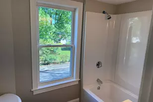 20 Buckminster St, Framingham, MA 01702 - Photo 9