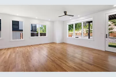 11 Mary Kenney Way, Medford, MA 02155 - Photo 13
