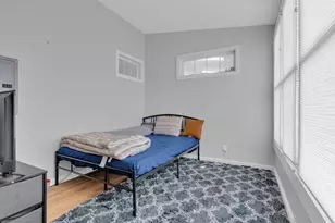 201 High St, Brookline, MA 02445 - Photo 5