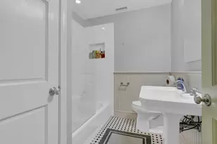 201 High St, Brookline, MA 02445 - Photo 9