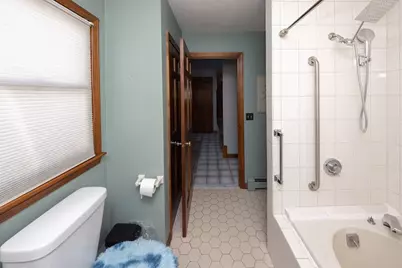 423 Goldthwaite Rd, Northbridge, MA 01588 - Photo 5