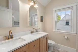 65 Harding St, Newton, MA 02465 - Photo 15