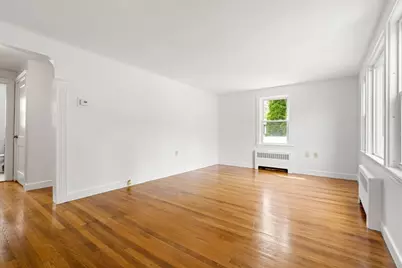13 Munroe Ave, Woburn, MA 01801 - Photo 15