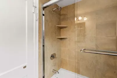 13 Munroe Ave, Woburn, MA 01801 - Photo 21